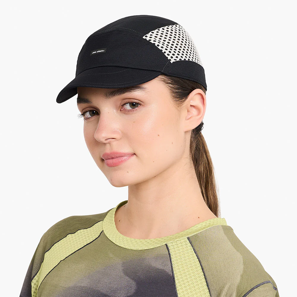 Ciele FSTCap SC Short Brim EQ Iconic Bar SL Whitaker Running Cap