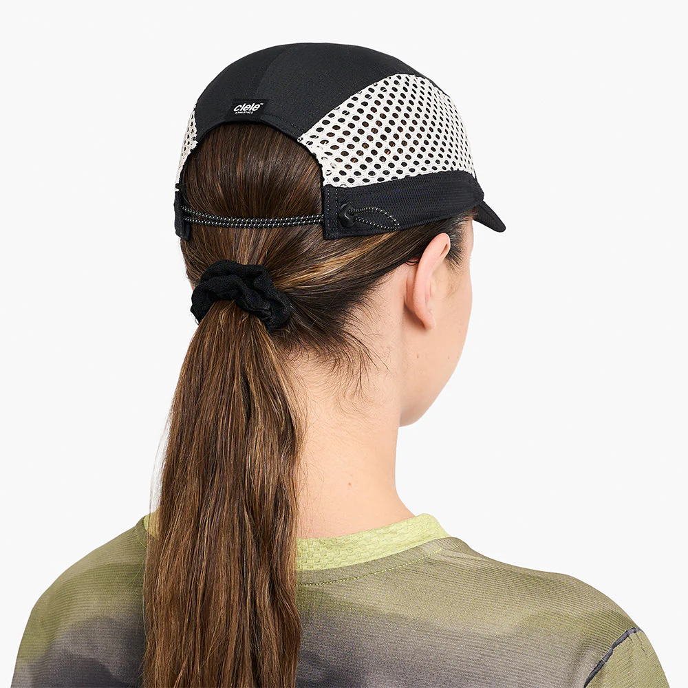 Ciele FSTCap SC Short Brim EQ Iconic Bar SL Whitaker Running Cap