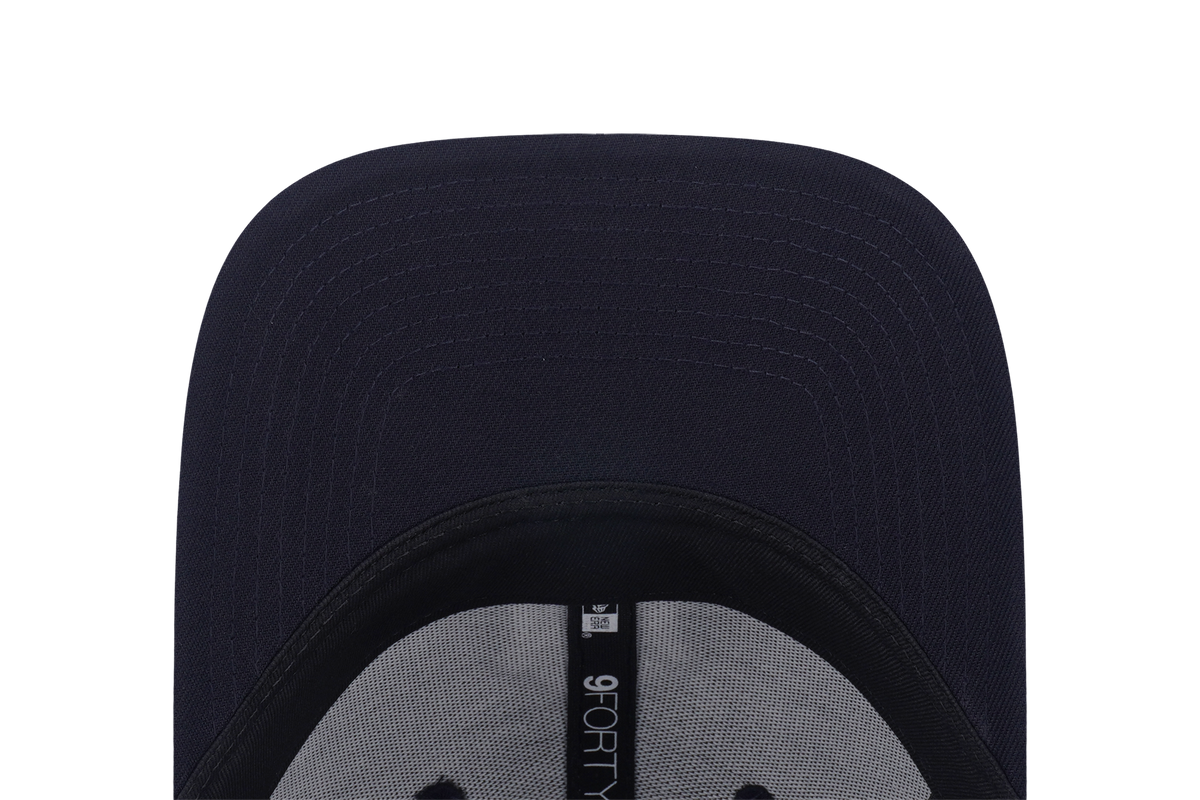 New Era 9FORTY New York Yankees NE Fan Fam Adjustable Cap