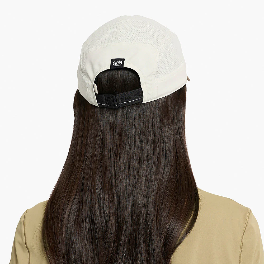 Ciele GOCAP SC Comp C Cube Rain Day Running Cap