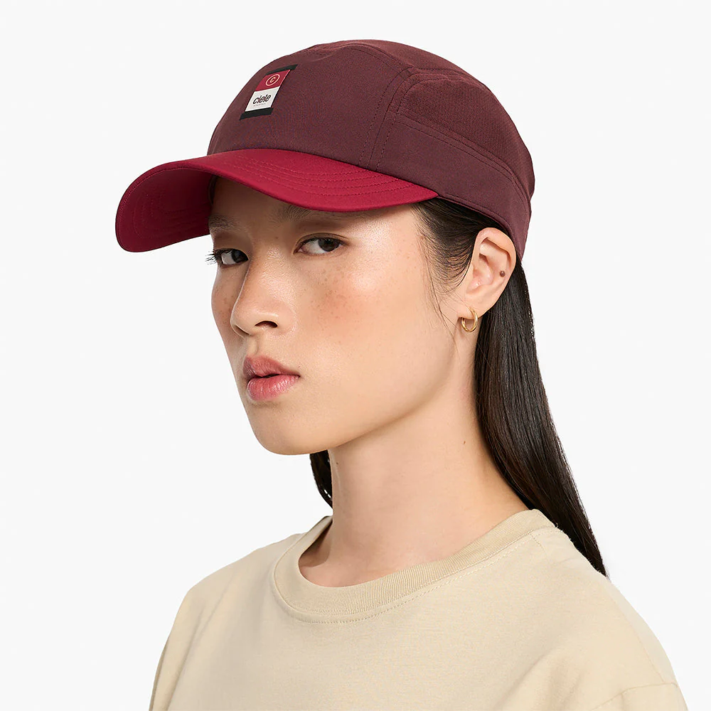 Ciele GOCAP SC Comp C Cube Dark Wine Red Running Cap