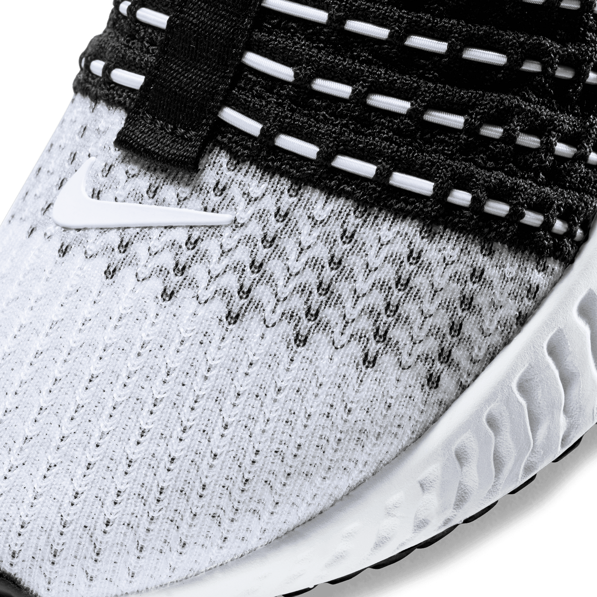 Nike Women's React Phantom Run Flyknit 2 Road Running Shoes