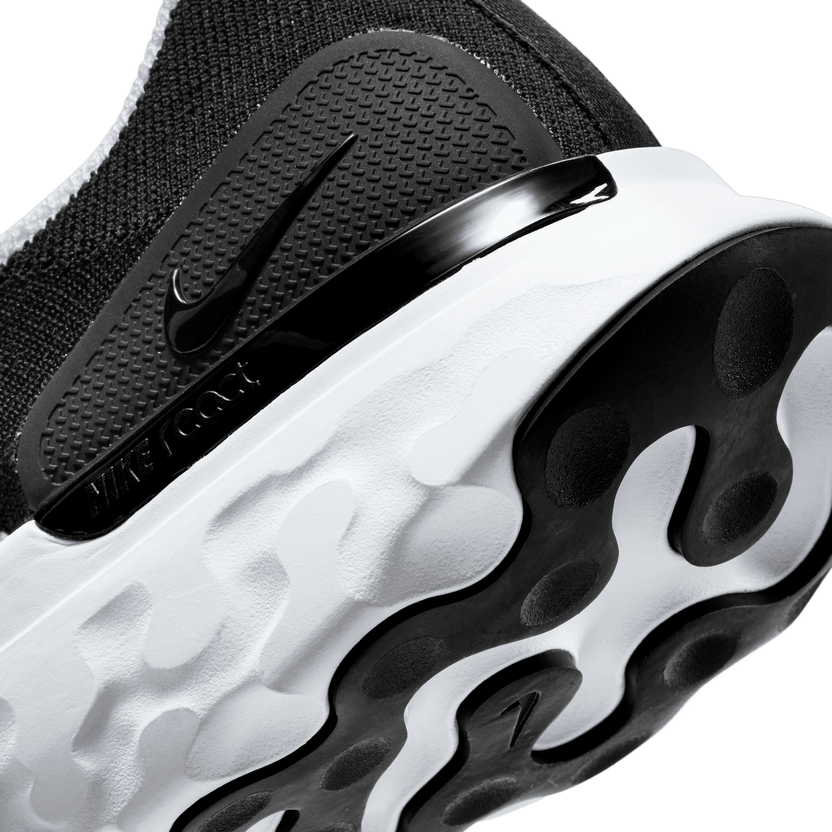 Nike Women's React Phantom Run Flyknit 2 Road Running Shoes