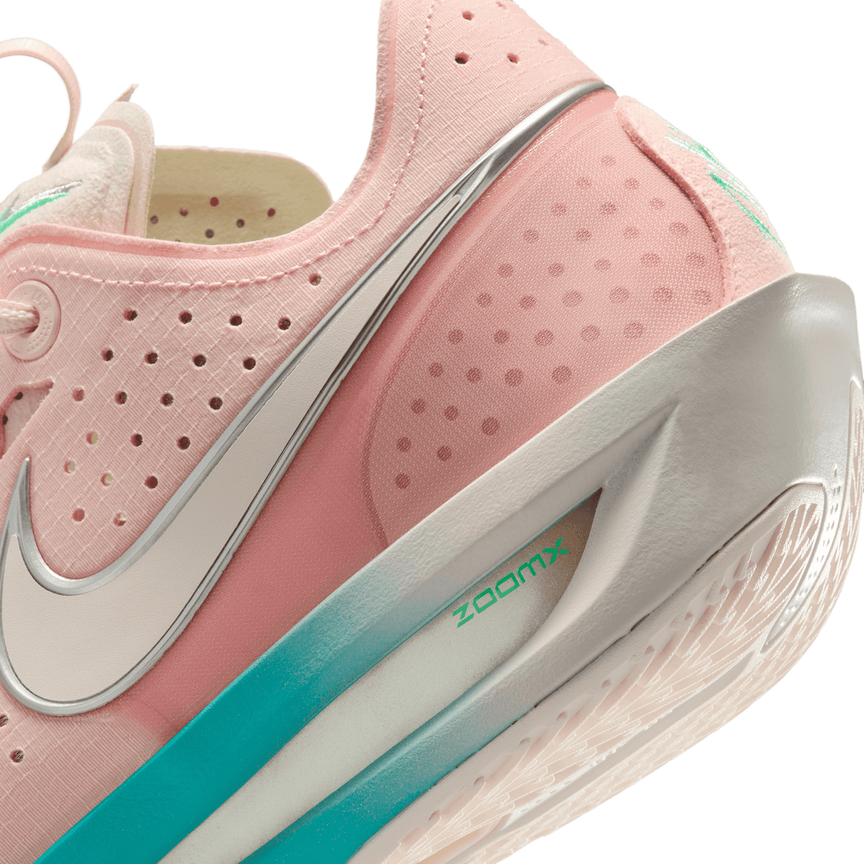 Nike Men's G.T. Cut 3 EP Basketball Shoes