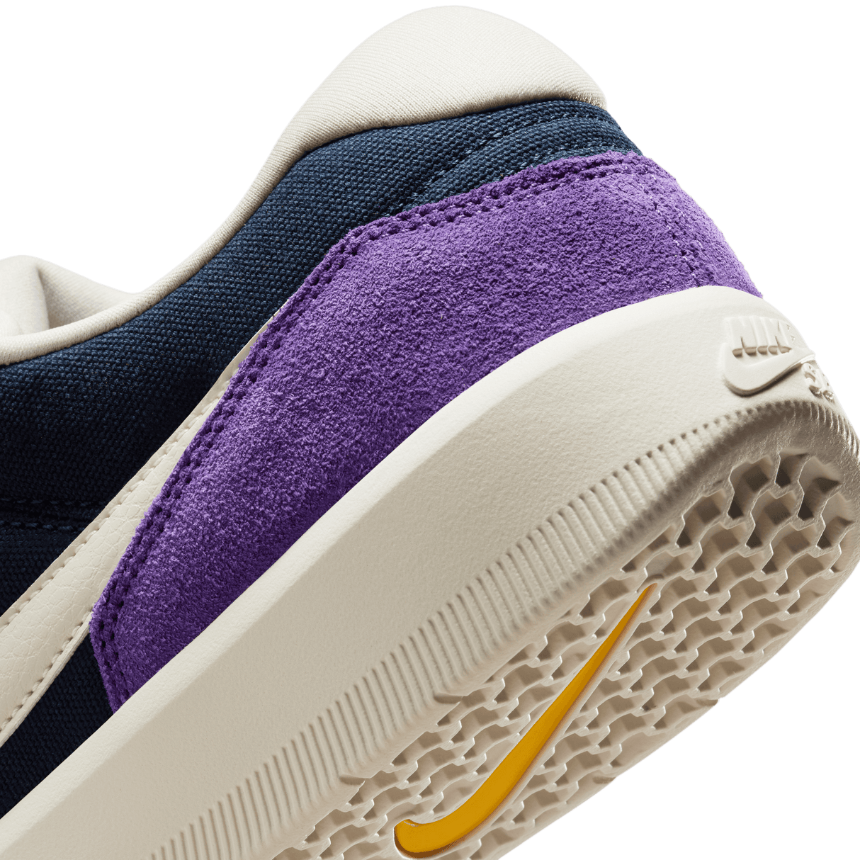 Nike MenSB Force 58 Skate Shoes