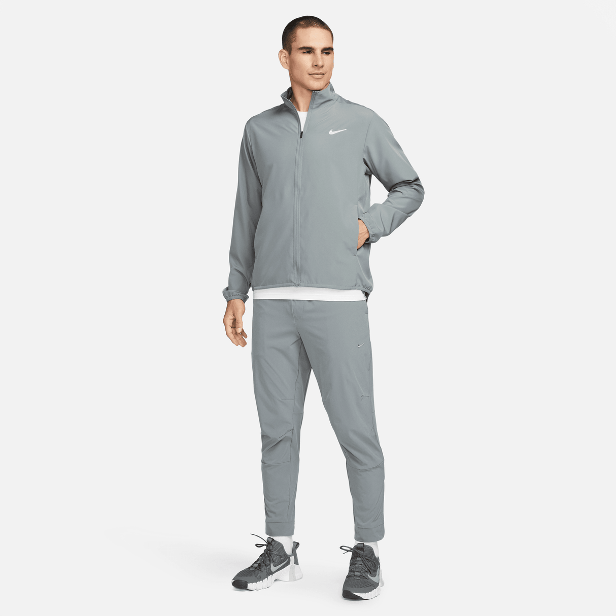 Nike Men's Dri-FIT Unlimited Tapered Leg Versatile Pants
