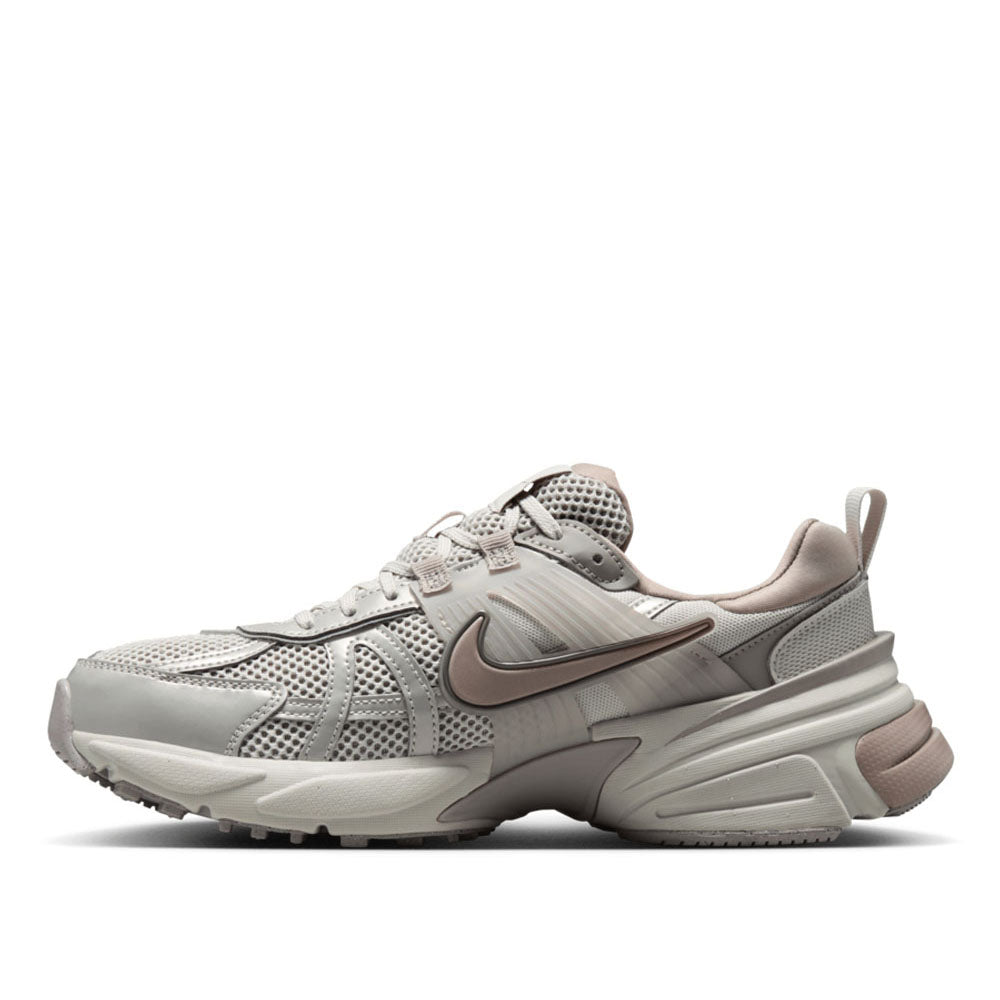 Nike Women's V2K Run Casual Shoes with Reflective Accents