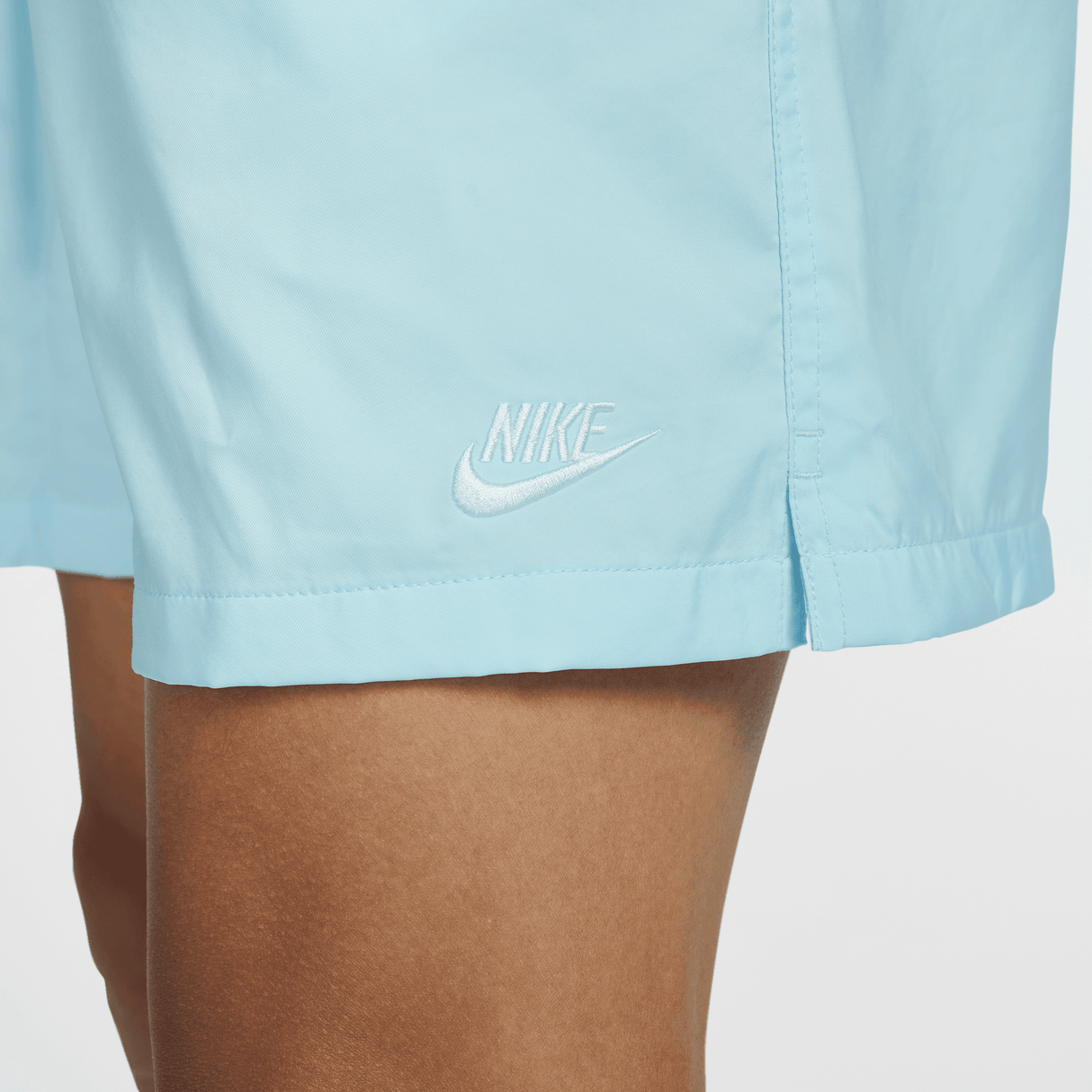 Nike Men's Club Woven Flow Shorts