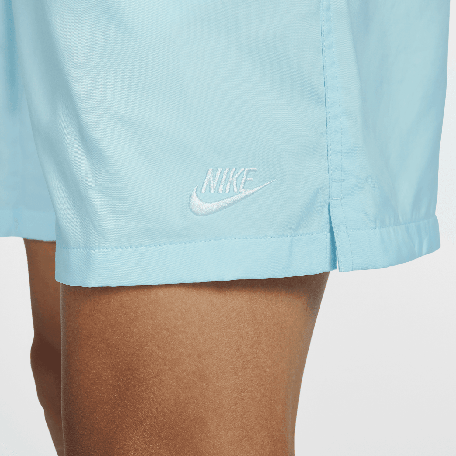Nike Men's Club Woven Flow Shorts