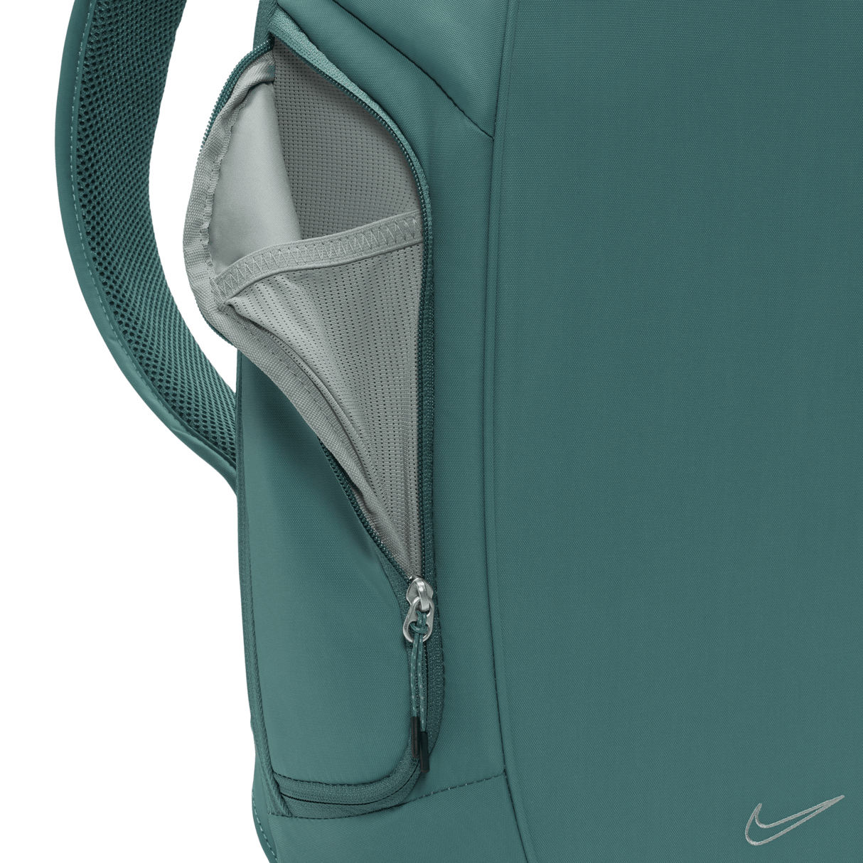 Nike Sportswear Commute Backpack (25L)