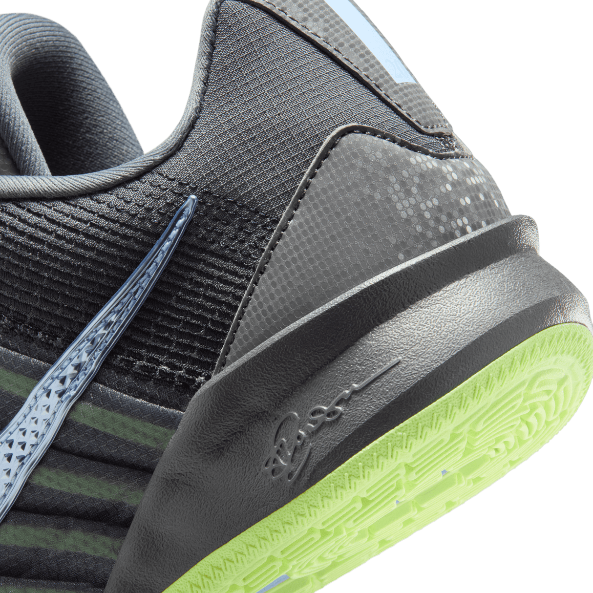 Nike Women's Sabrina 3 EP Basketball Shoes