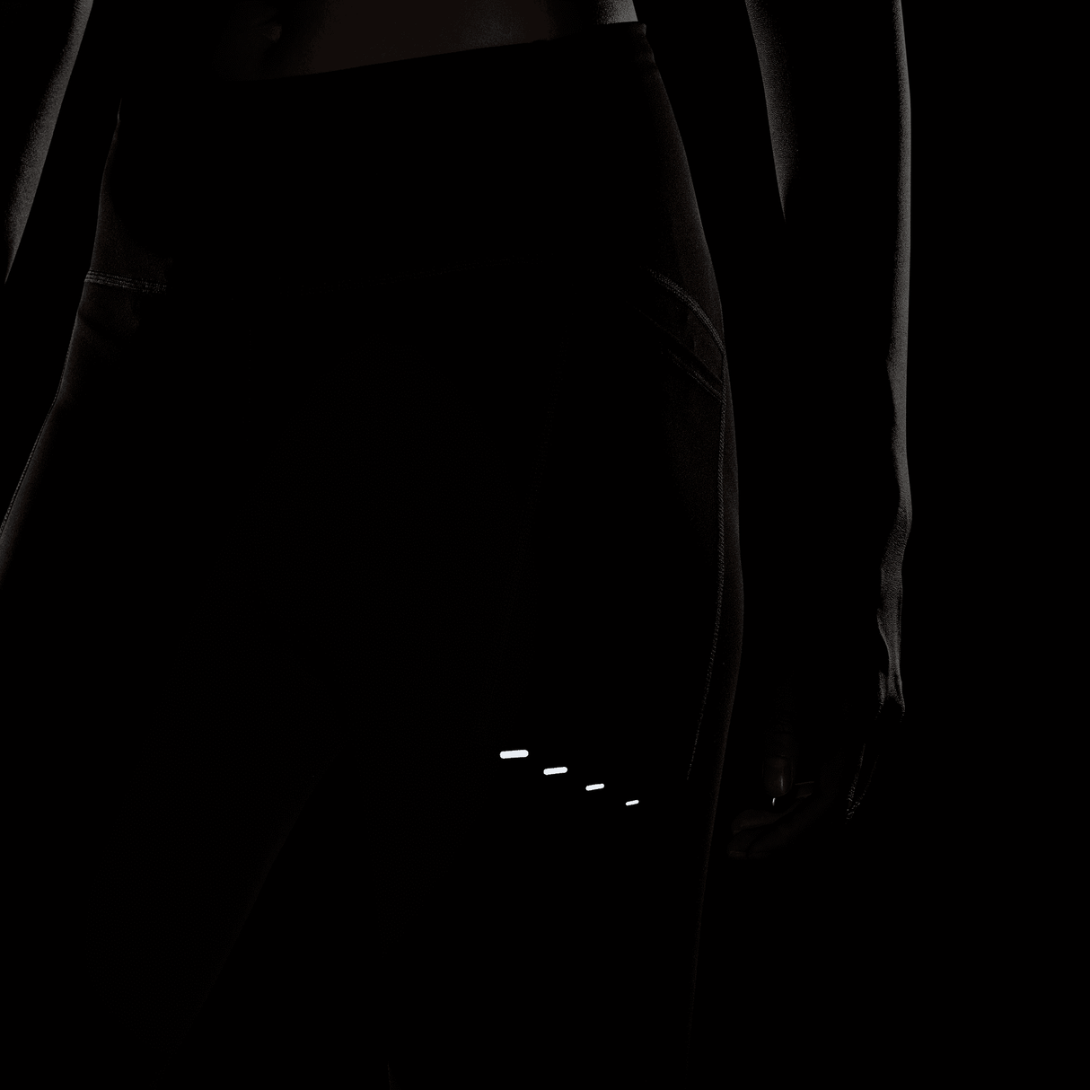 Nike Women's Swift High-Waisted 7/8 Running Leggings with Pockets