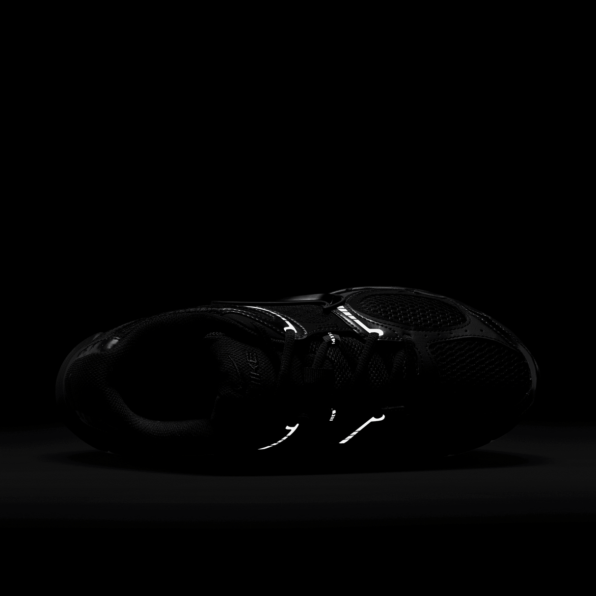 Nike Men's V5 RNR Casual Shoes