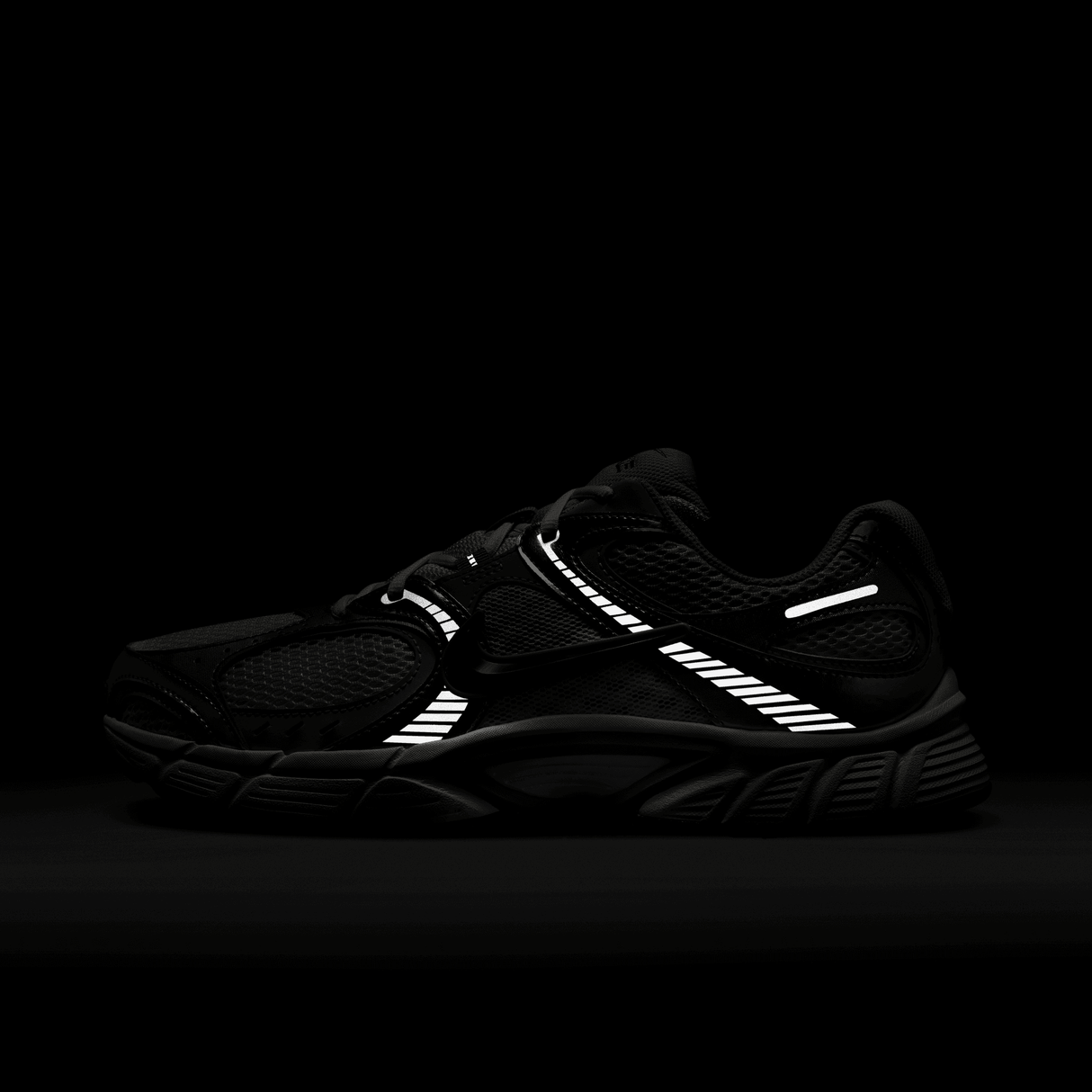 Nike Men's V5 RNR Casual Shoes