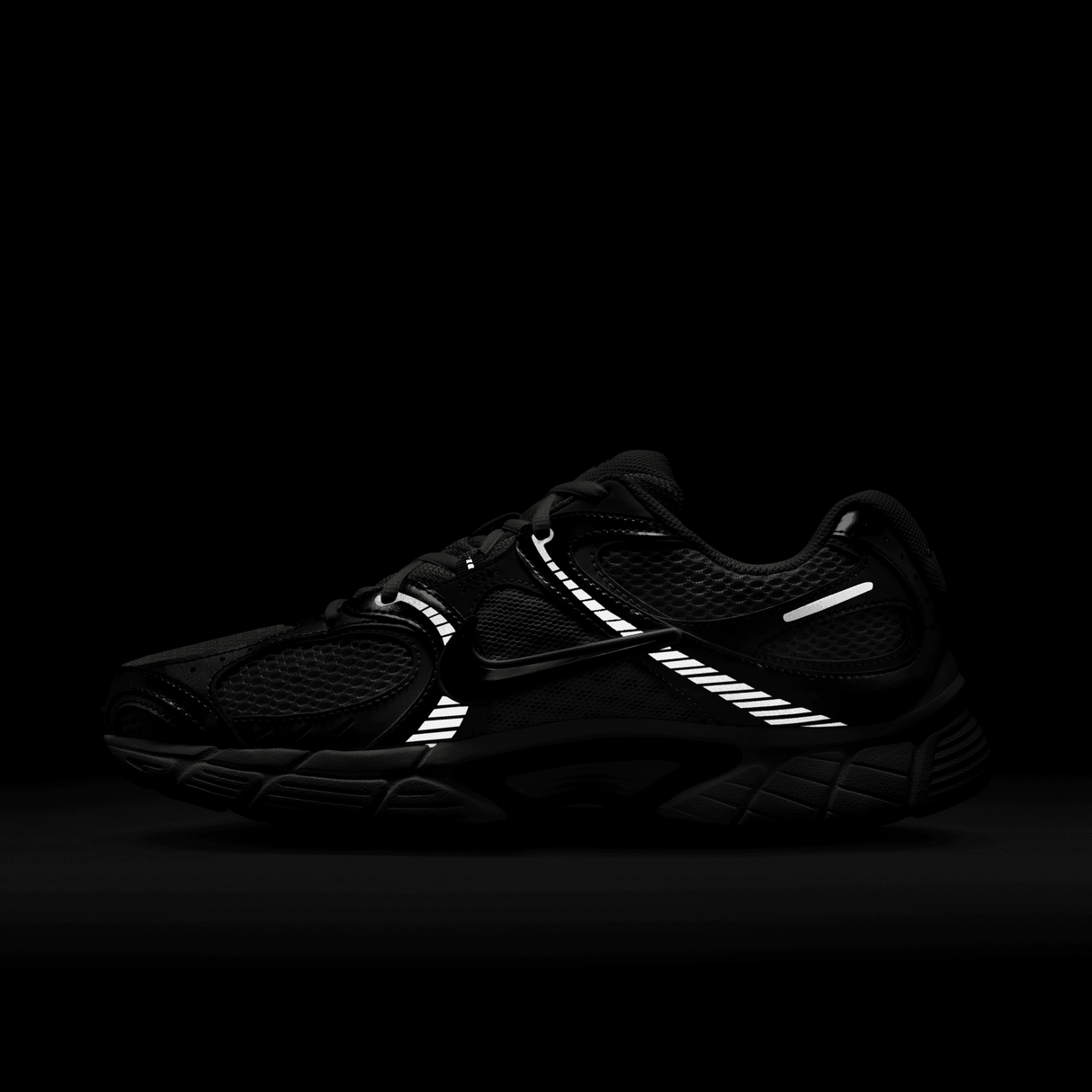 Nike Men's V5 RNR Casual Shoes