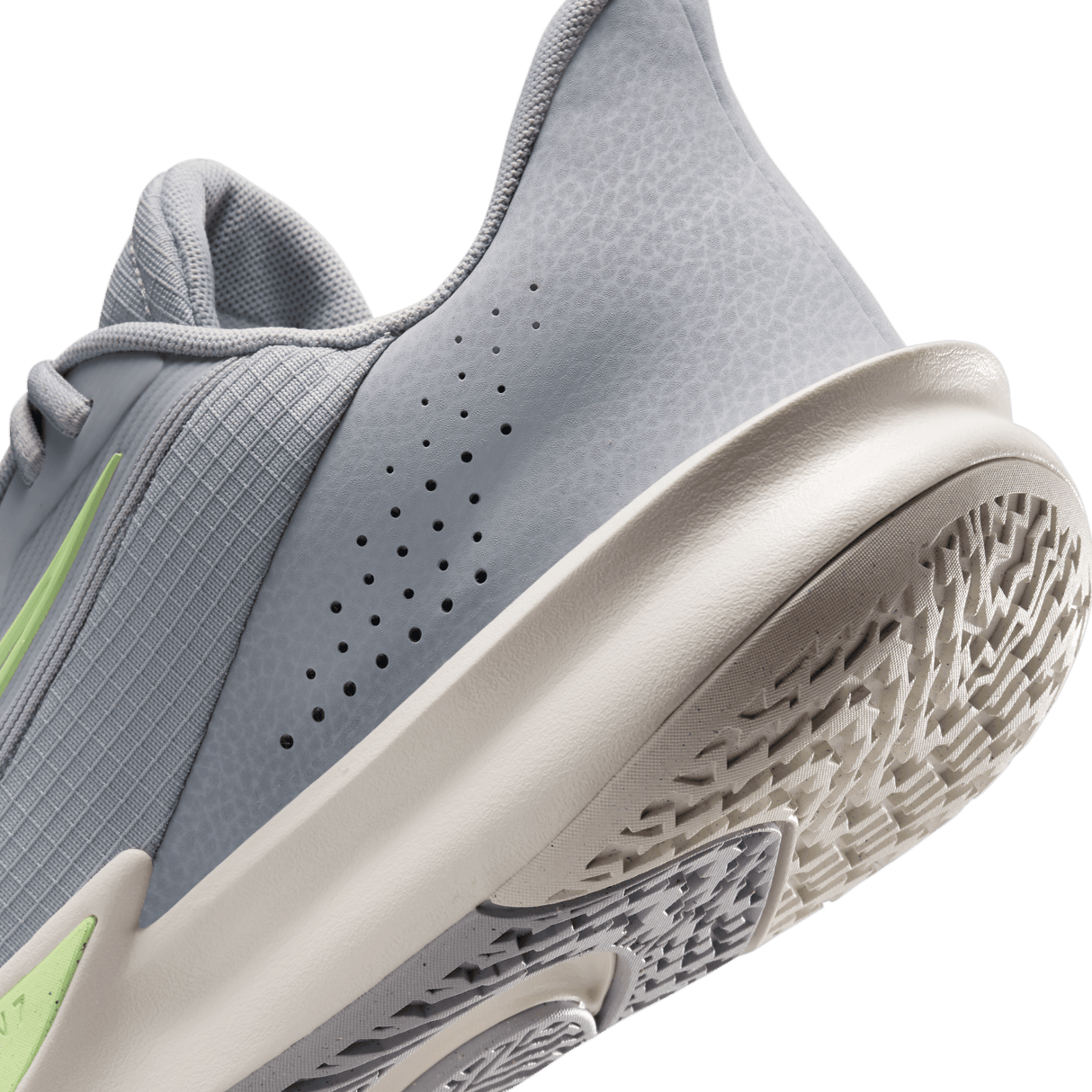 Nike Men's Precision 7 Basketball Shoes