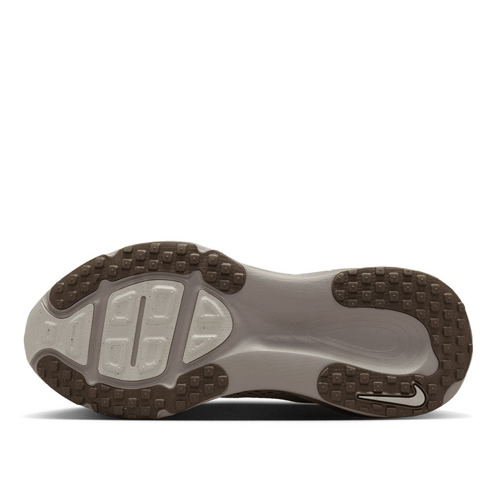 Nike Women's Vomero 18 Running Shoes