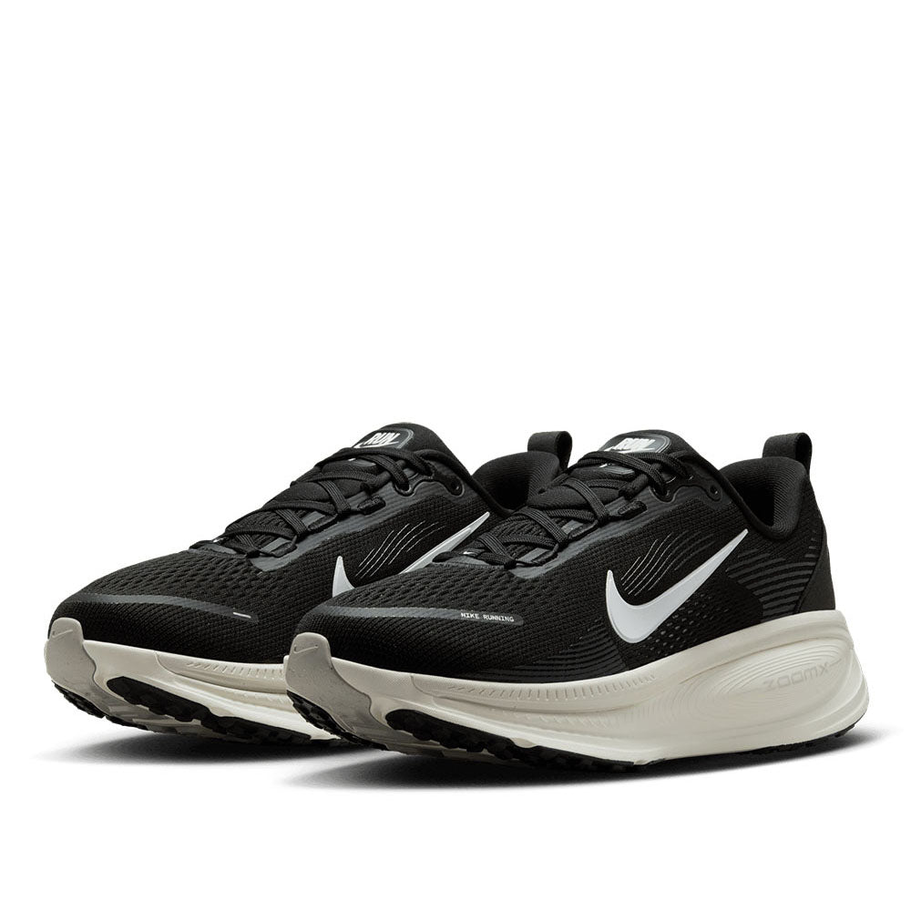 Nike Women's Vomero 18 Running Shoes
