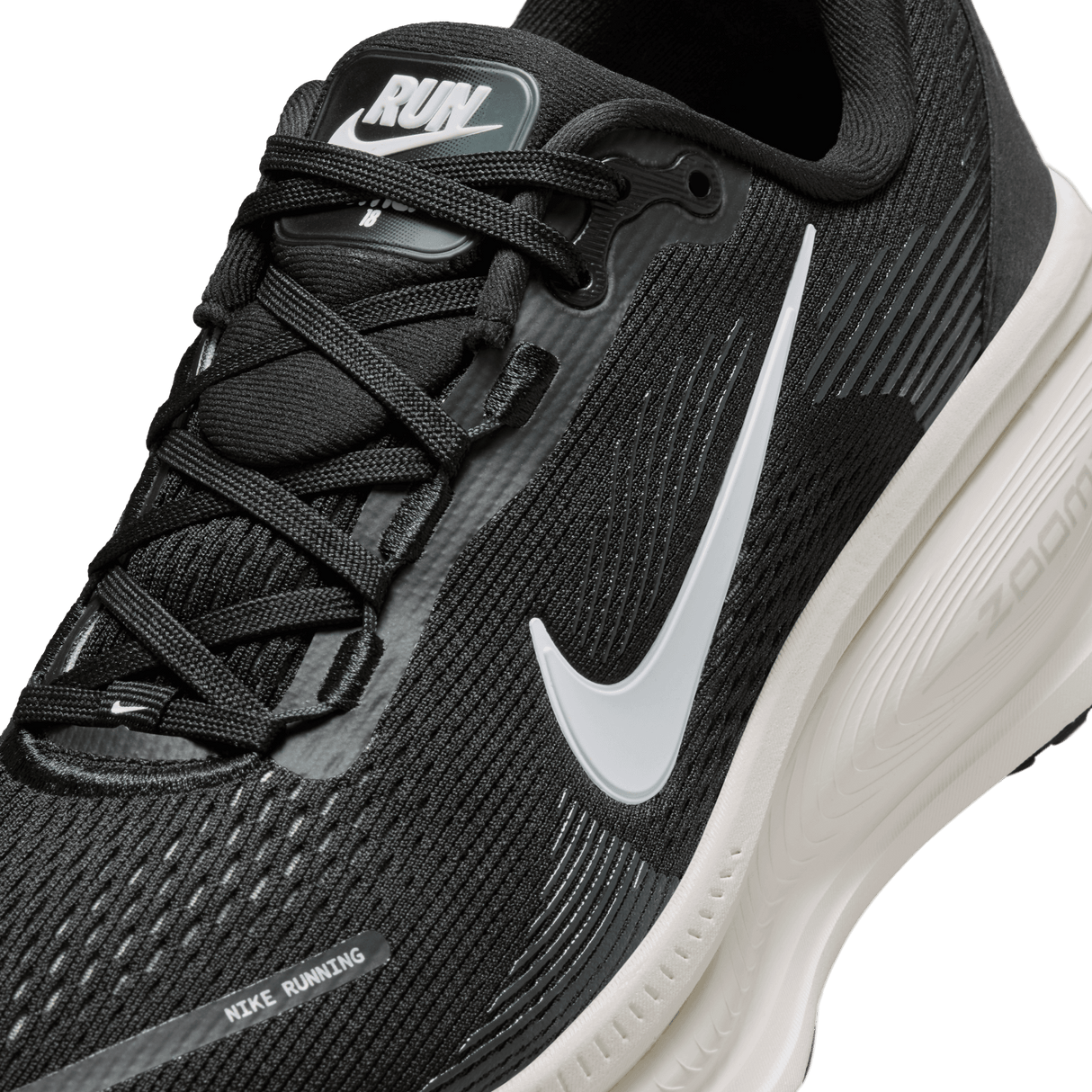 Nike Women's Vomero 18 Running Shoes