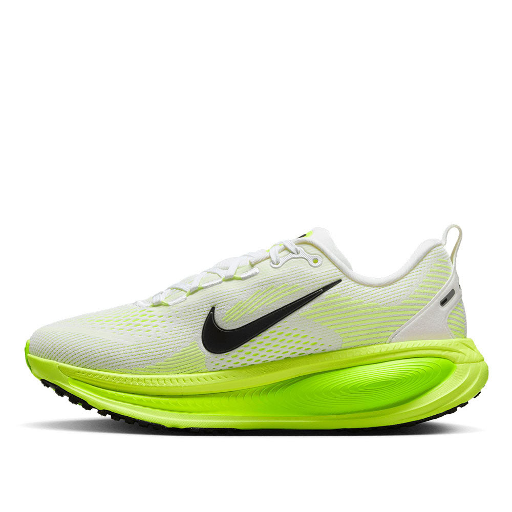 Nike Women's Vomero 18 Running Shoes