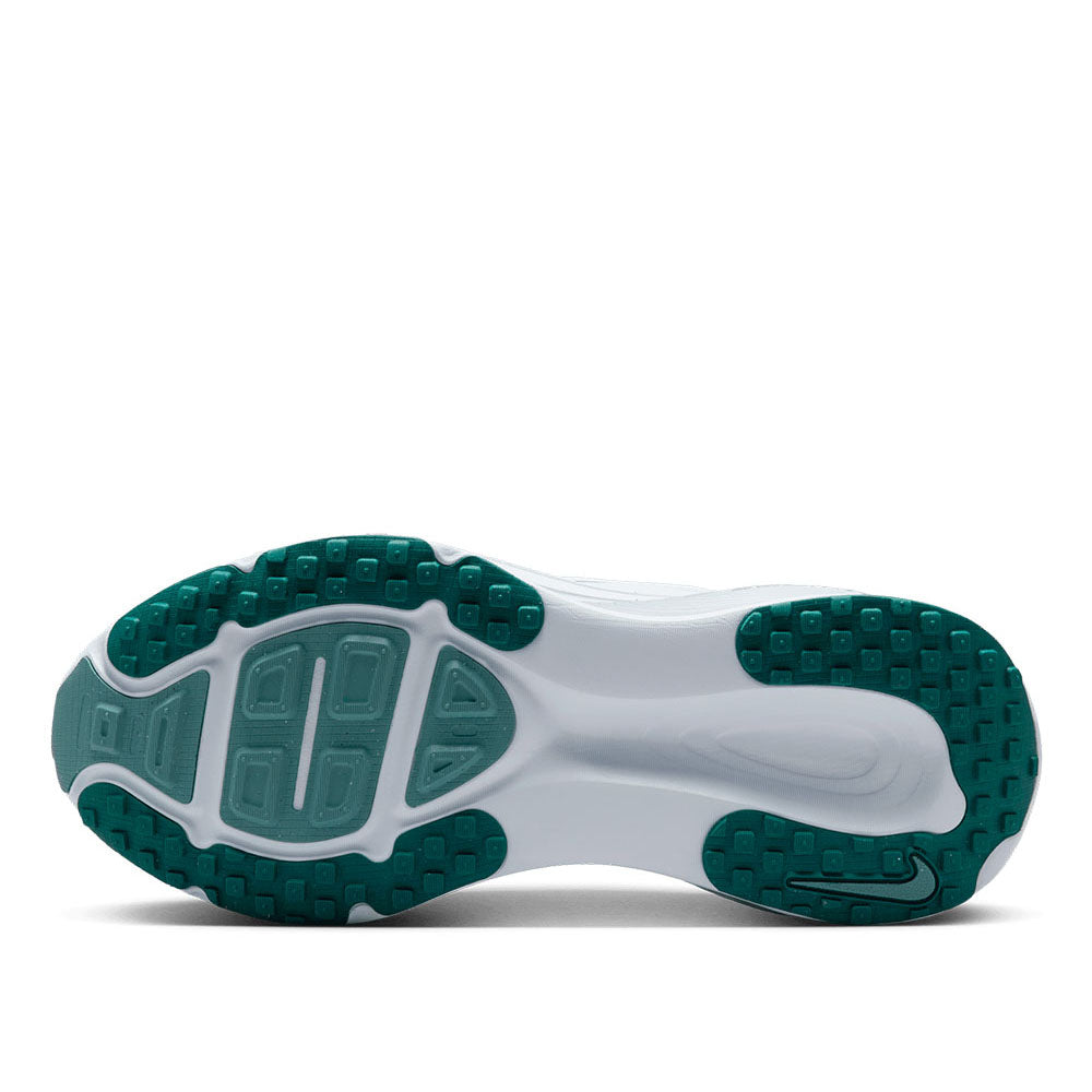 Nike Women's Vomero 18 Running Shoes