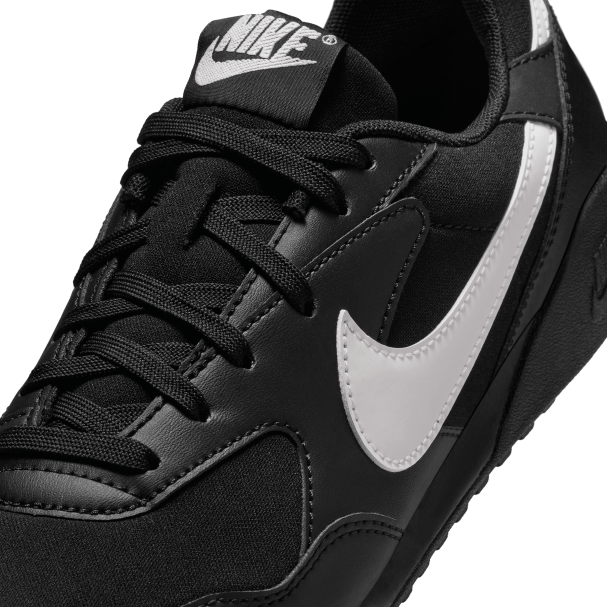 Nike Women's Terra Manta Casual Shoes