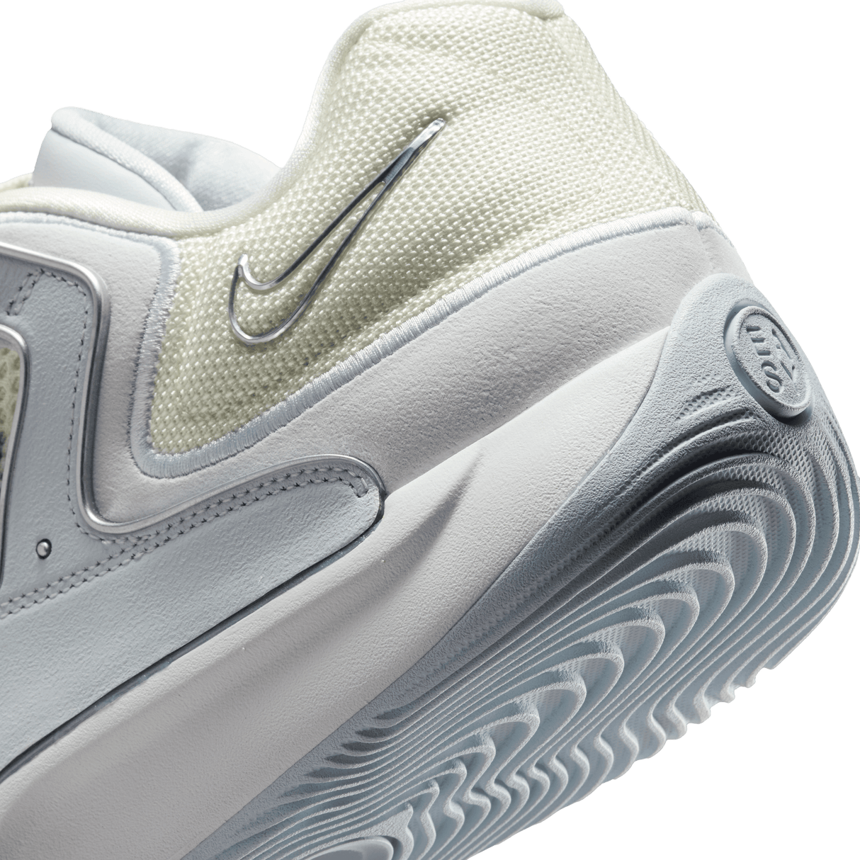 Nike Men's KD18 EP Basketball Shoes