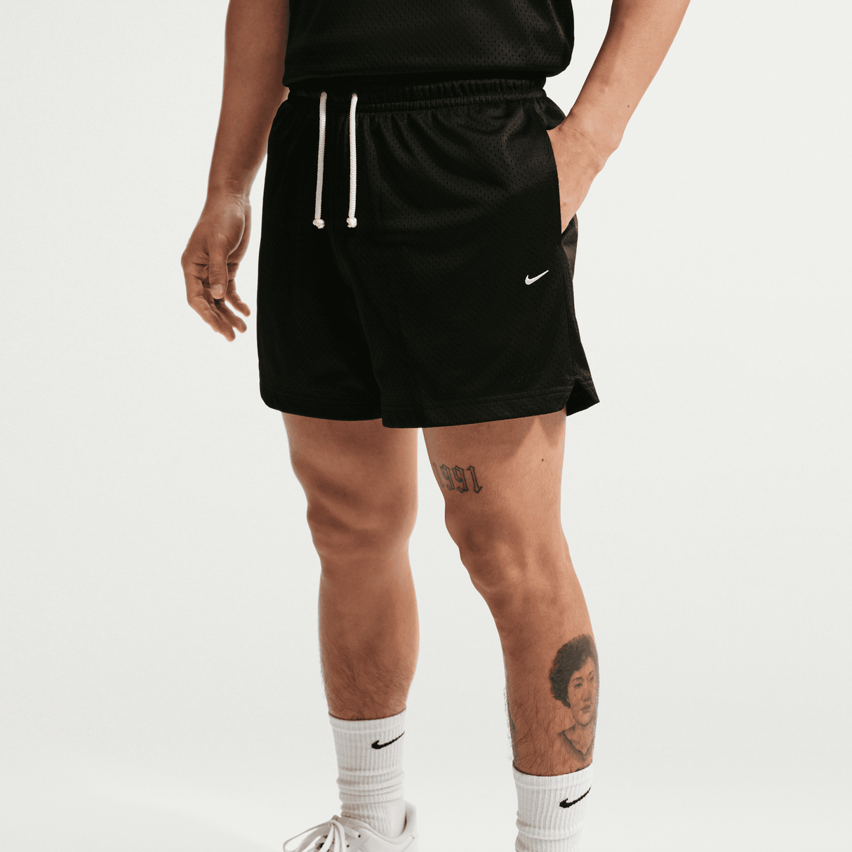 Nike Men's Standard Issue 5" Practice Mesh Basketball Shorts