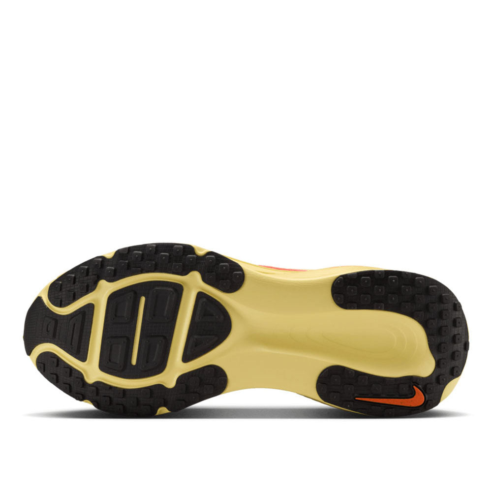 Nike Men's Vomero 18 SE Road Running Shoes