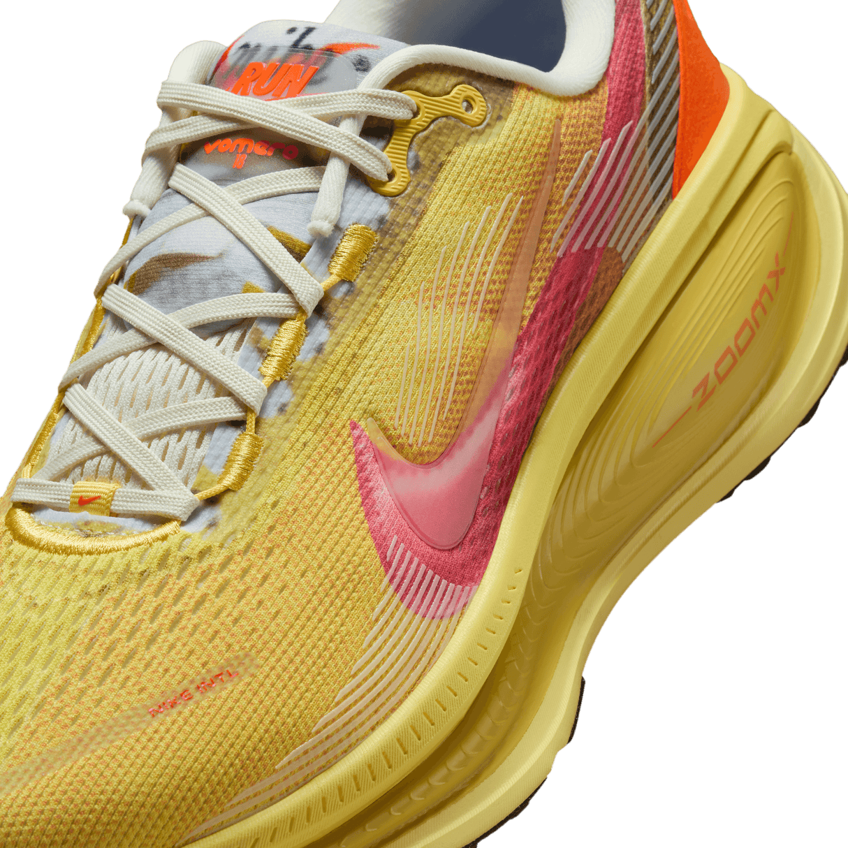 Nike Men's Vomero 18 SE Road Running Shoes