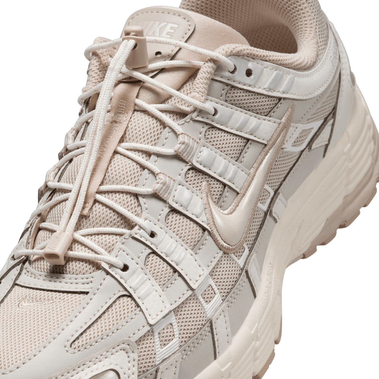 Nike Women's P-6000 Casual Shoes