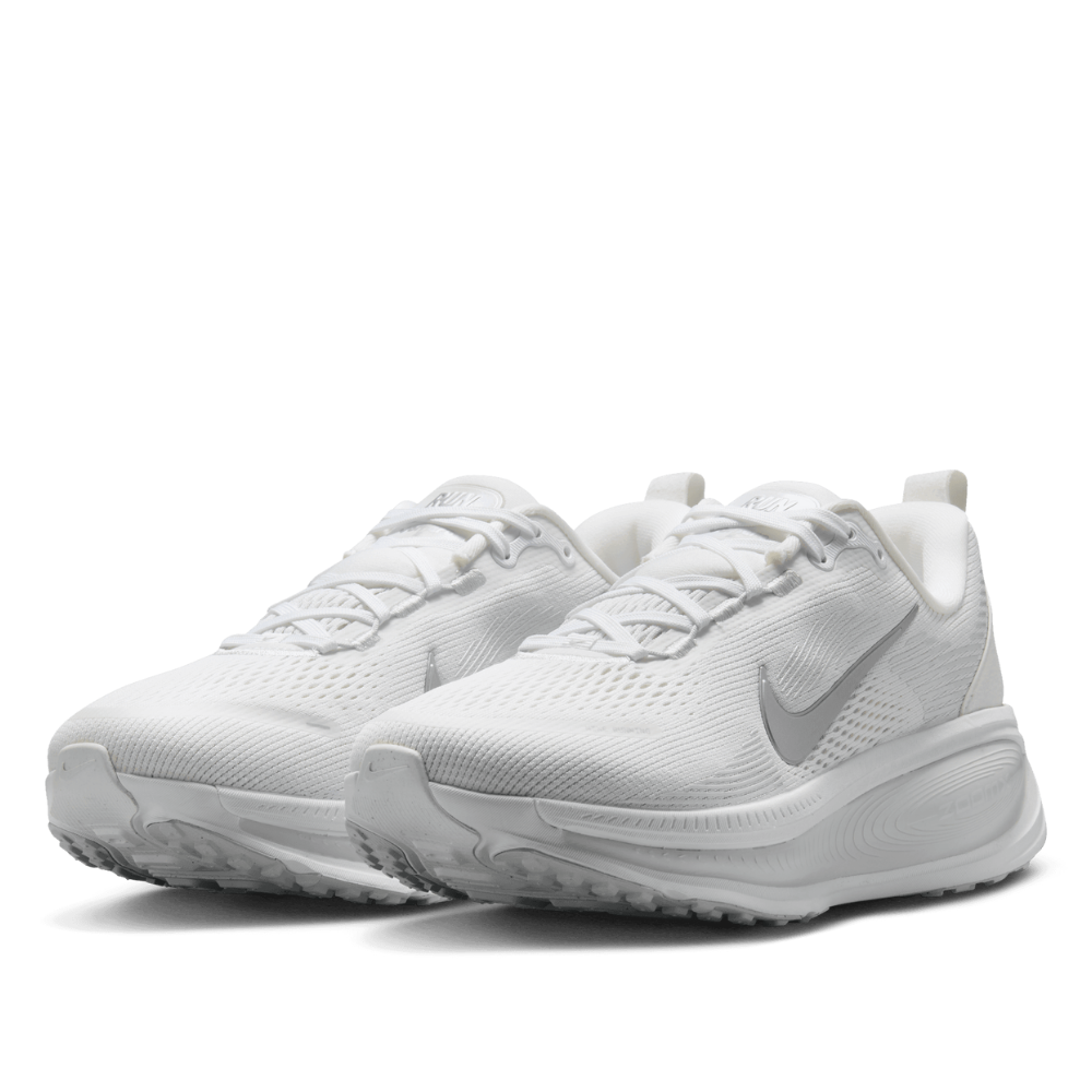 Nike Women's Vomero 18 Road Running Shoes