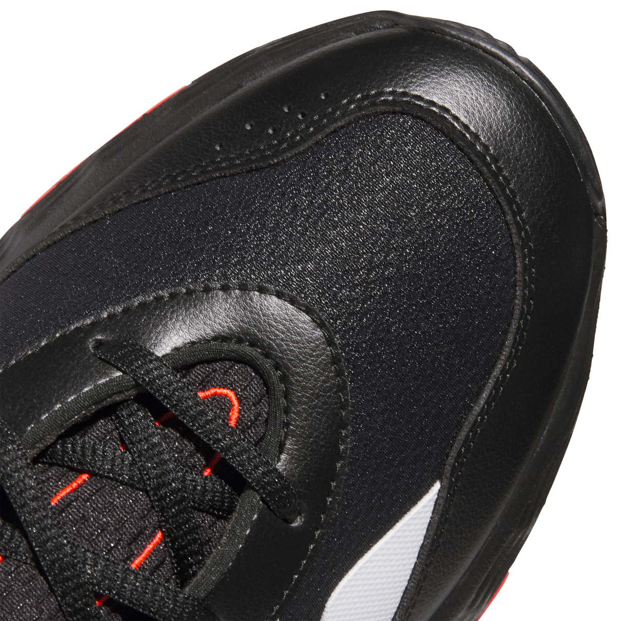 adidas Men's GAMECHASER Basketball Shoes