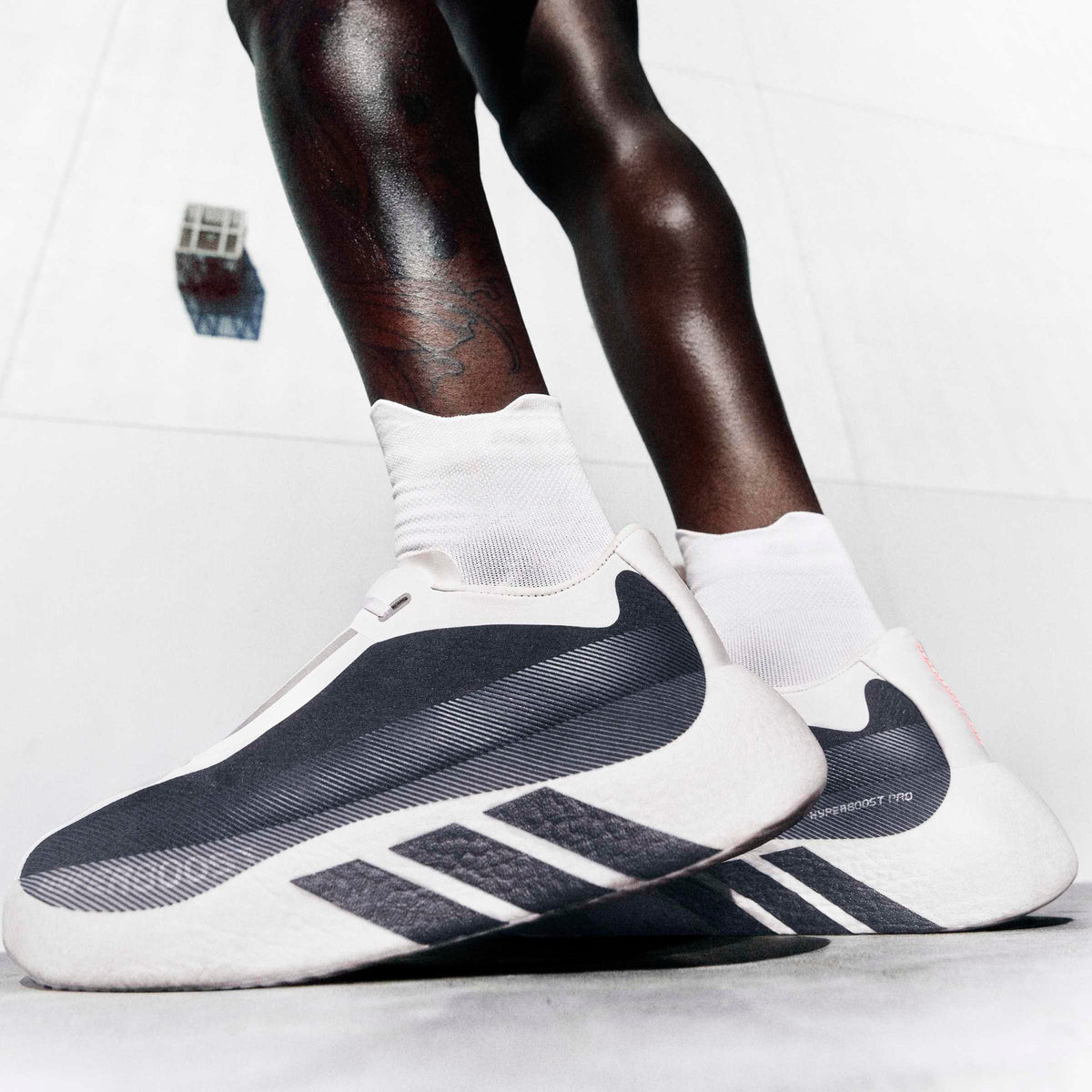 adidas Men's Hyperboost Edge Running Shoes