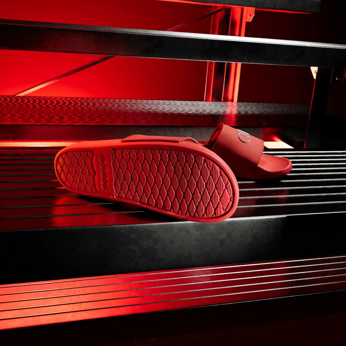 adidas Unisex adilette Comfort Audi Revolut F1 Team Slides