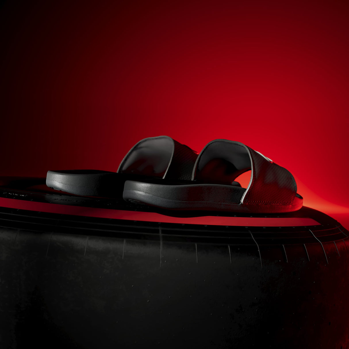 adidas Unisex adilette Comfort Audi Revolut F1 Team Slides