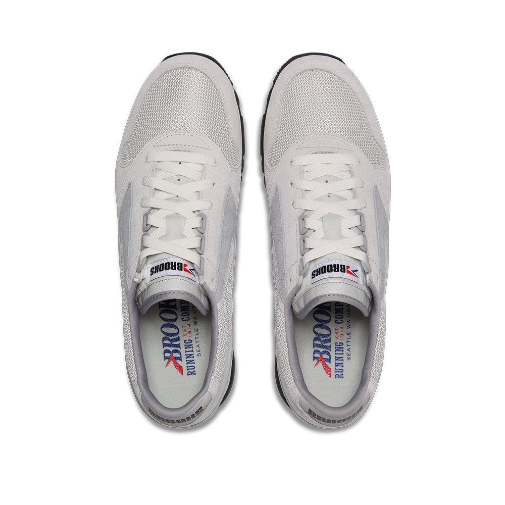 Brooks Chariot