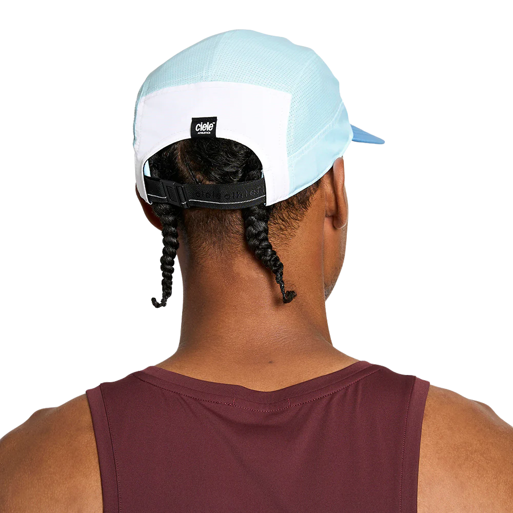 Ciele GOCap Comp Century White/Sky Blue Running Cap