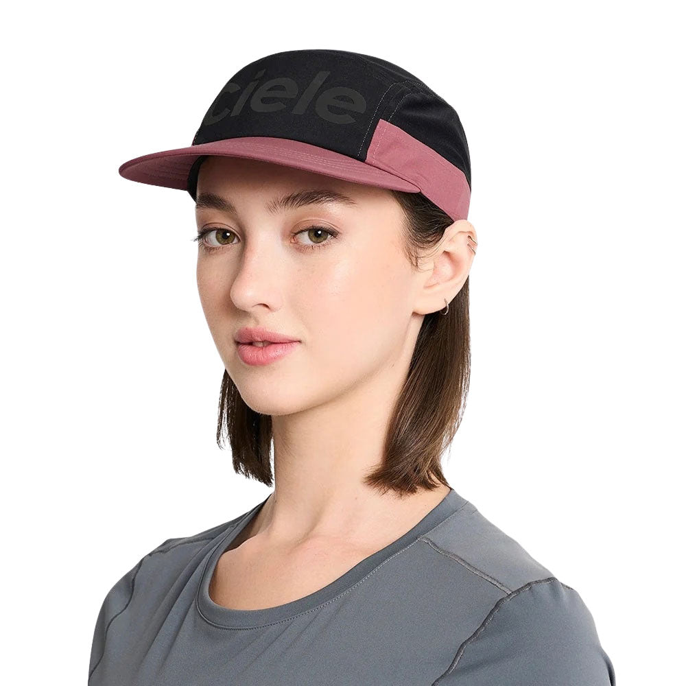 Ciele GOCap Comp Century Black Penny Running Cap