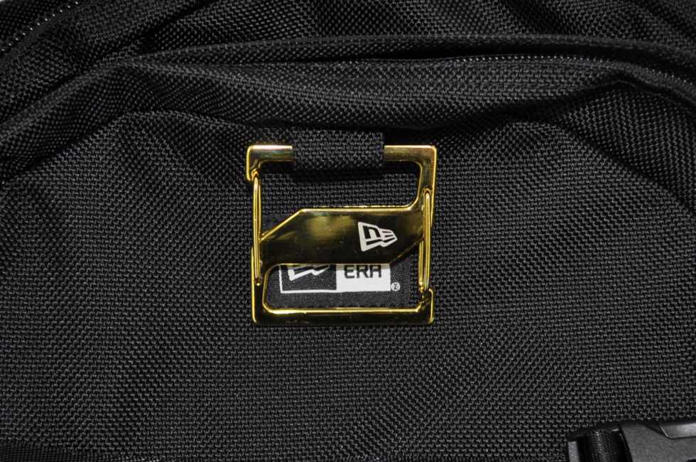 New Era Black Carrier Pack