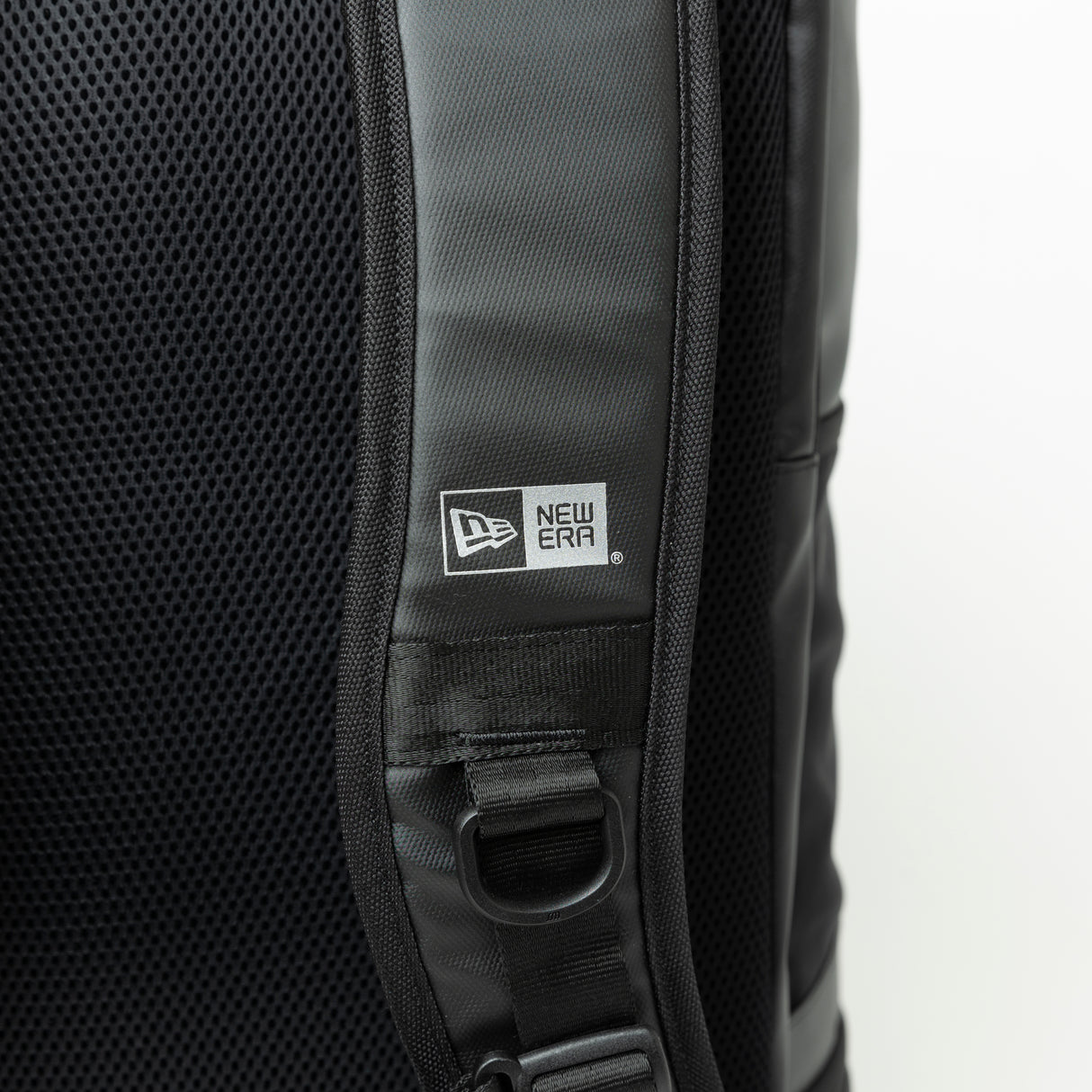 New Era Black & Graphite 46l Box Logo Box Pack