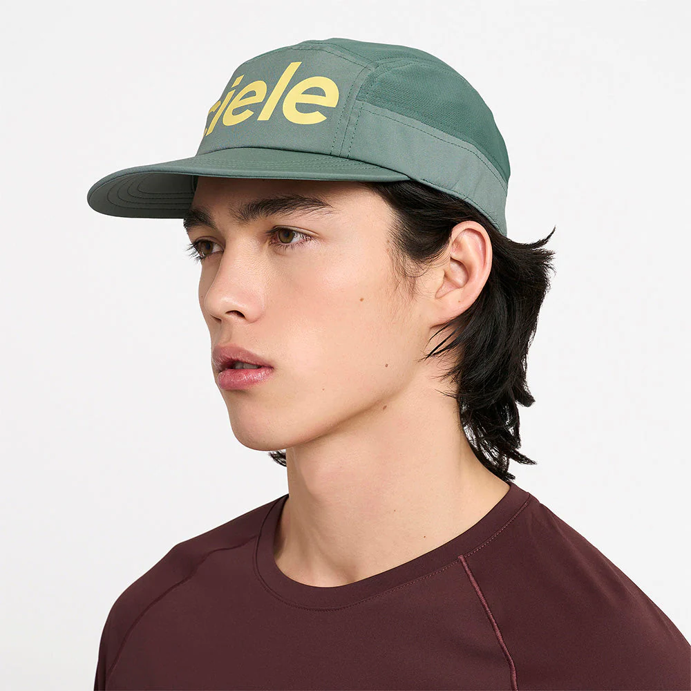 Ciele GOCAP Comp Century Silver Pine Running Cap