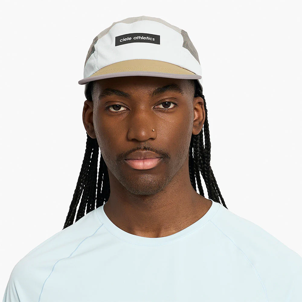 Ciele GOCAP Field Iconic Bar Light Grey/Shadow Running Cap
