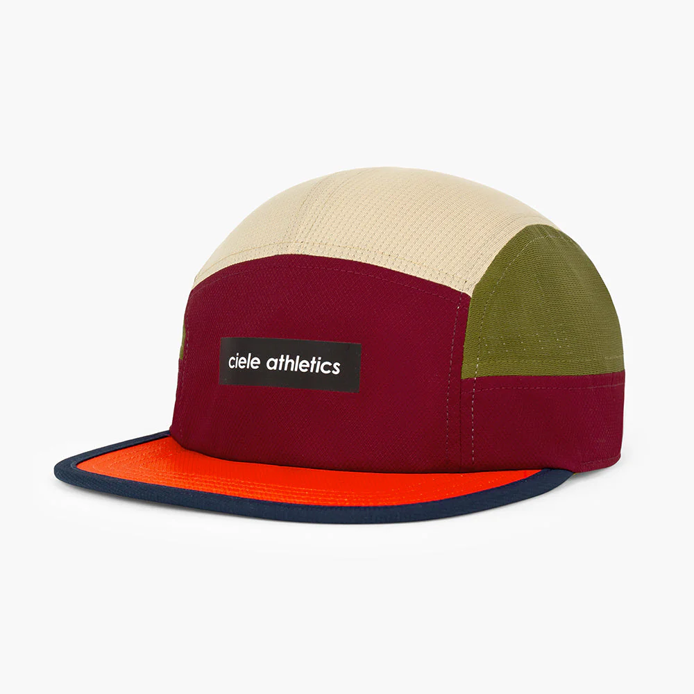 Ciele GOCAP Field Iconic Bar Crimson Red/Terrain Running Cap