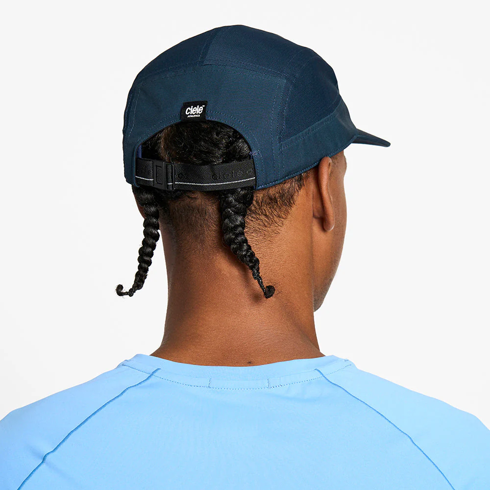 Ciele GOCAP Comp Century Deep Space Running Cap