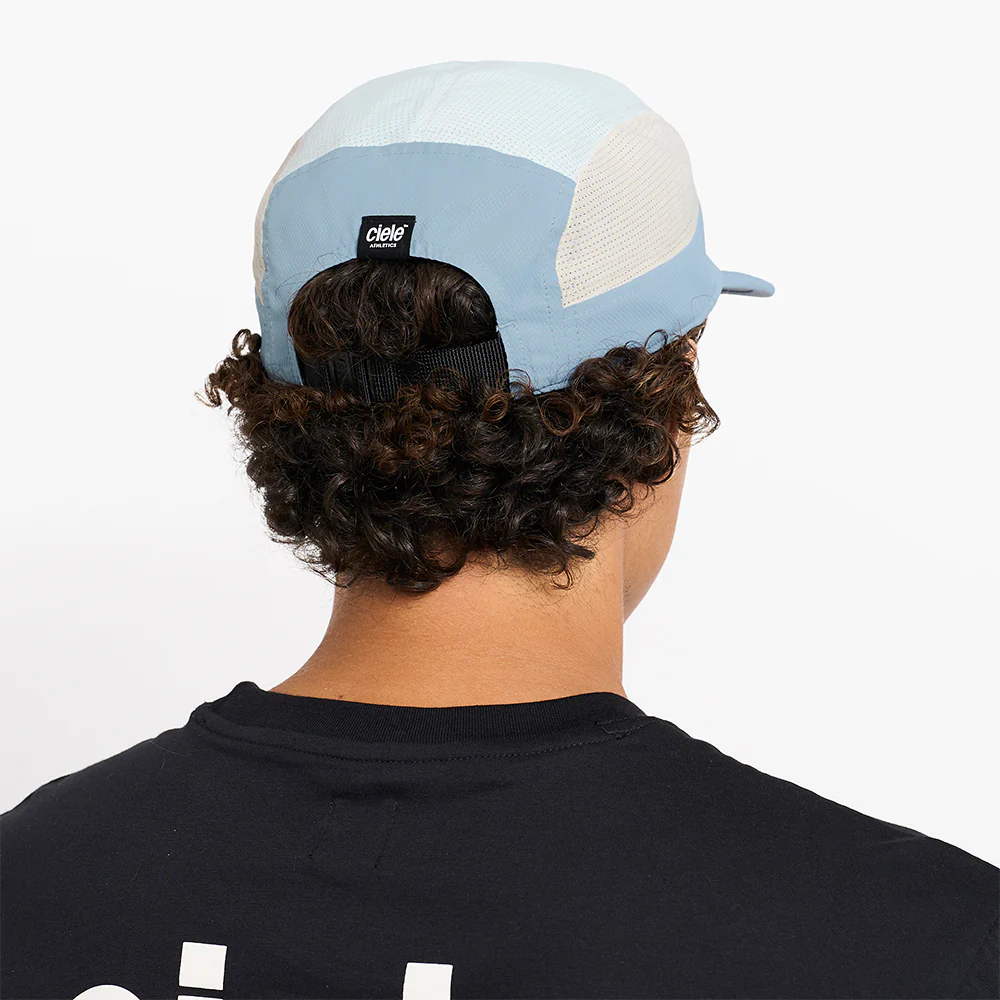Ciele GOCAP Field Iconic Bar Chambray/Rainy Day Running Cap