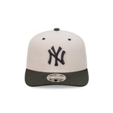 New Era 9SEVENTY New York Yankees Stone Black 2-Tone Stretch Snapback Cap