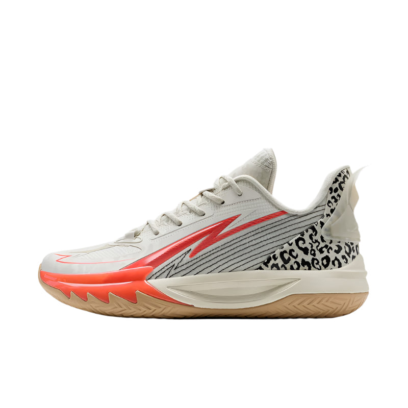 XTEP Men's Outfield Weapon Basketball Shoes
