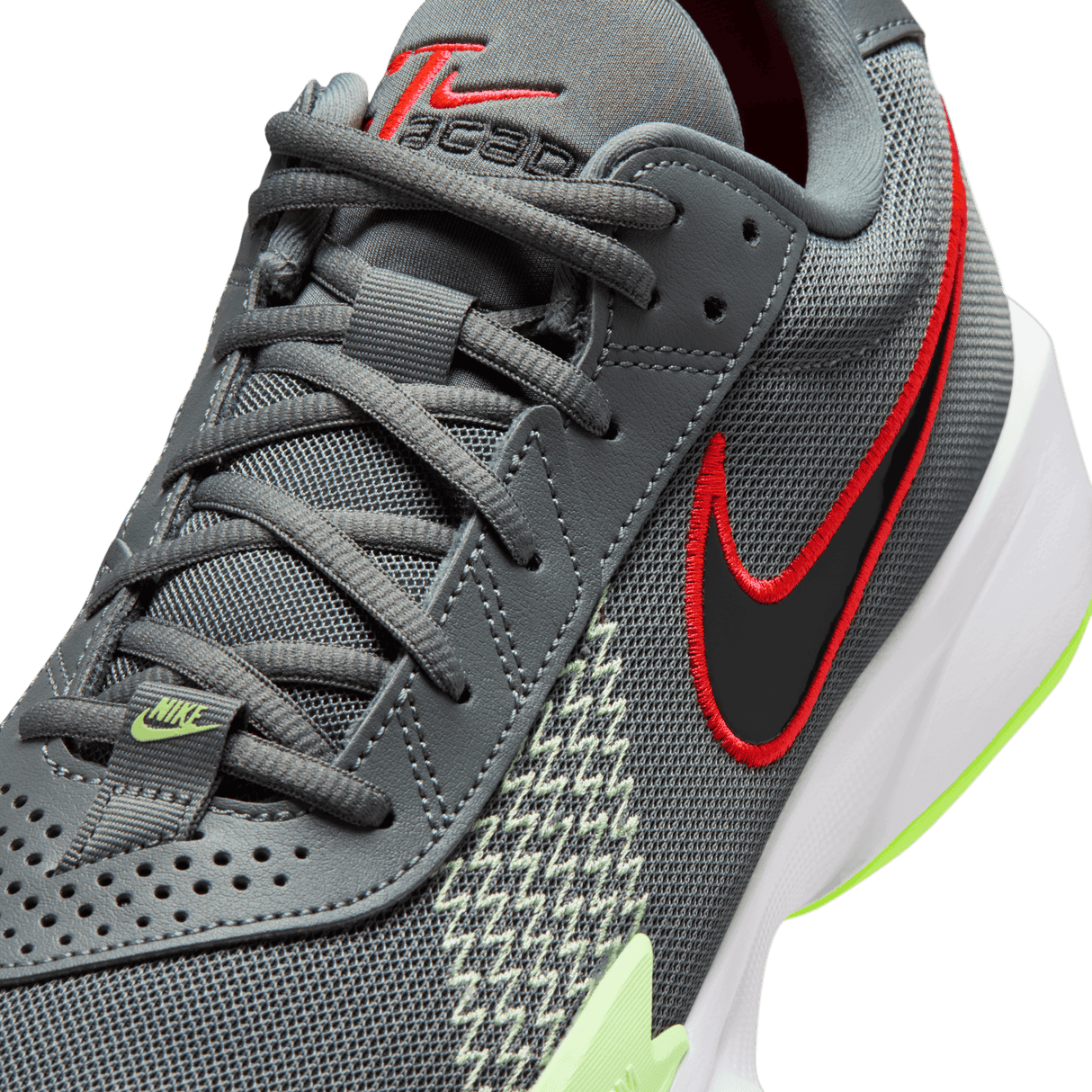 Nike Men's G.T. Cut Academy EP Basketball Shoes