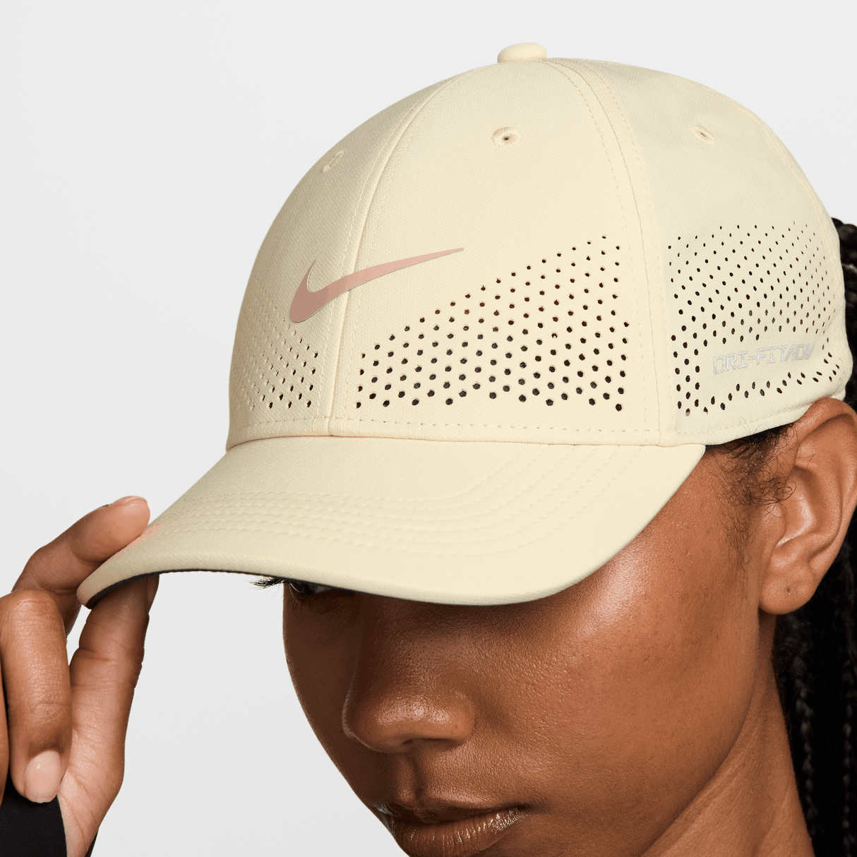 Nike Dri-FIT ADV Club Structured Swoosh Cap